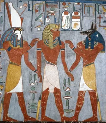 Ramsés I entre Hórus e Anúbis, fresco, câmara funerária, túmulo de Ramsés I (KV16), Vale dos Reis, Tebas (Lista do Património Mundial da UNESCO)