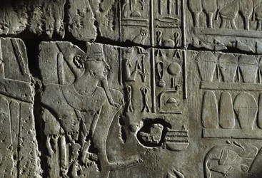 Relevo, Templo de Amon, Luxor, antiga Tebas (Lista do Património Mundial da UNESCO