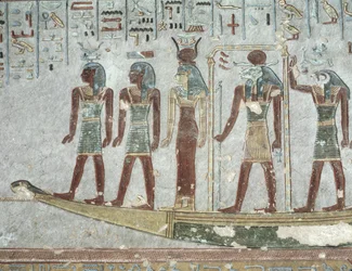 Relevo retratando Khnum em uma barca funerária passando pelo Mundo Inferior, do Túmulo de Ramsés III (c.1184-1153 aC) Novo Reino (calcário pintado)