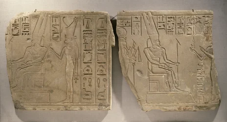 Amun-Re e Mut, de Karnak, Tebas, período final (arenito)