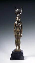 Estátua de Ísis (bronze)
