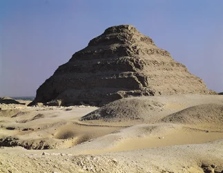 Pirâmide de degraus do rei Djoser (c.2667-2648 aC) Old Kingdom