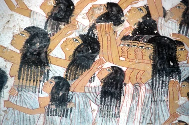 Antigo Egipto, Pintura, Mulheres lamentando em cortejo fúnebre, Túmulo de Ramose, Vale dos Nobres, Tebas