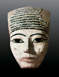 Antigo Egipto: Retrato de um sarcófago egípcio. Século XVII-XII av JC. Talha em madeira policromada. Monistrol de Montserrat, Museu de Montserrat.