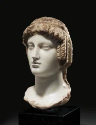 Busto de Ísis, século 2 a 1 aC