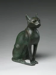 Estatueta de gato destinada a conter um gato mumificado, 332-30 B.C (bronze com chumbo)