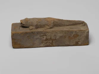 Pequeno caixão para um crocodilo, 664-332 aC (madeira)
