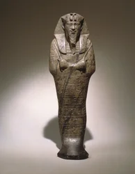 Ushabti de Senkamanseken, da Etiópia (calcário cinza)