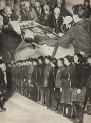 Osoaviakhim. Ilustração da URSS Builds Socialism, 1933.