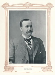 Sou Davies, 1910.