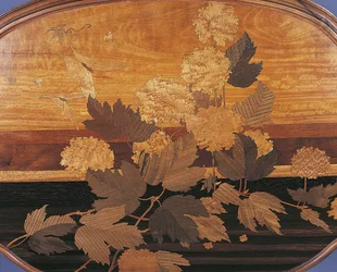 Grande plano de uma mesa de chá oval, França