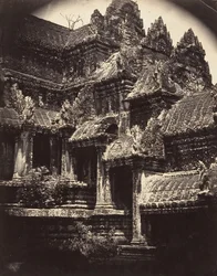 Esquina de um pátio interno do Grande Pagode, 1866.