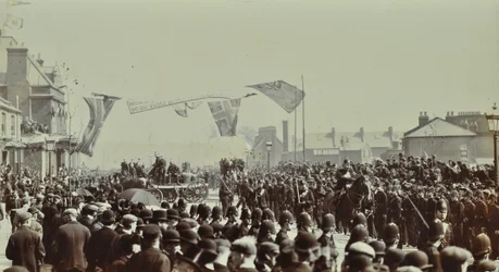 Túnel Blackwall: pagentria como o Príncipe de Gales, mais tarde o Rei Eduardo VII e a Princesa Alexandria assistem à abertura cerimonial do túnel, 1897