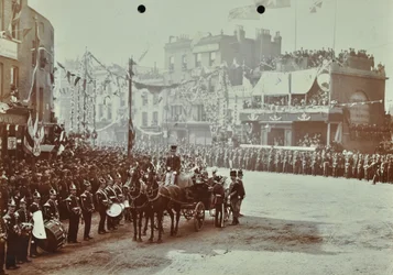Túnel Blackwall: pagentria como o Príncipe de Gales, mais tarde o Rei Eduardo VII e a Princesa Alexandria assistem à abertura cerimonial do túnel, 1897