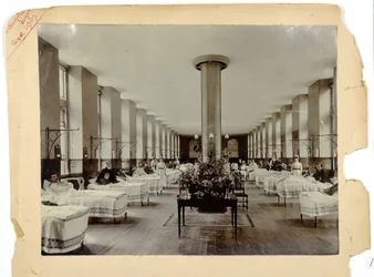Edward Ward, Hospital St. Thomas, 1907
