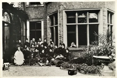 Florence Nightingale, Sir Harry e Lady Verney e Nightingale enfermeiras em Claydon House, 1886