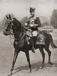 George V, da história de vinte e cinco anos, publicado em 1935