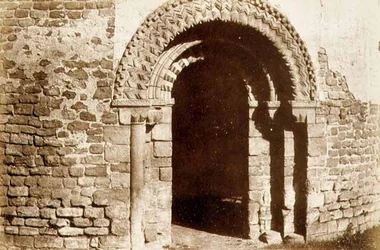 Castelo Ludlow: o portal da Igreja Redonda, c.1852-3 (foto)