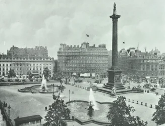 Coluna de Nelsons, Trafalgar Square, Westminster LB: olhando para o sudeste, 1895