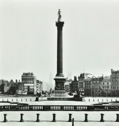 Coluna de Nelsons, Trafalgar Square, Westminster LB: olhando para o sul da National Gallery, 1870