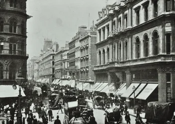 Aves de capoeira, olhando para o oeste a Cheapside, cidade de Londres, 1890