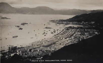 Praya East Reclamation, Hong Kong, de um álbum de fotografias relacionadas ao serviço de Pte H. Chick, 1940