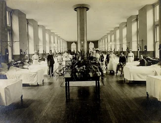 Victoria Ward no Hospital St. Thomas, em Londres, c.1900