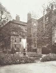 Vista, de, fonte água, em, meio, templo, chafariz, corte, londres, 1884