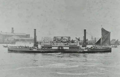 Balsa de Woolwich: balsa no rio, 1896