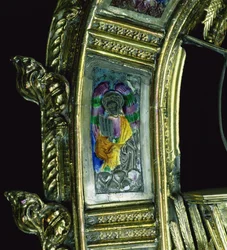 Anjo tocando um órgão portativo, detalhe do crozier de Guilherme de Wykeham (c.1320-1404) (prata dourada e esmalte champleve) (ver 205100-32)