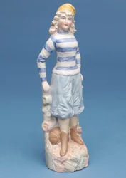 Figura de Bisque de um jogador de futebol de menina no kit listrado azul e branco, c.1890s (cerâmica)