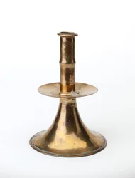Castiçal, c.1650-99 (latão)