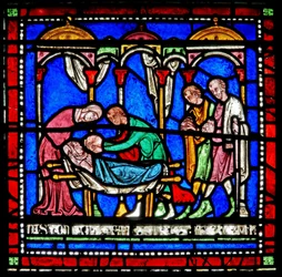 Detalhe da janela do milagre que descreve a história de Richard of Sunieves