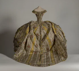Boneca da moda de Mântua