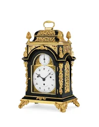 Relógio de mesa musical de oito dias impressionante e musical de oito dias de George III montado em ormolu, c.1765 (ormolu e caixa de madeira ebonizada)