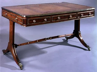 George III mesa de escrita, início do século XIX (pau-rosa)
