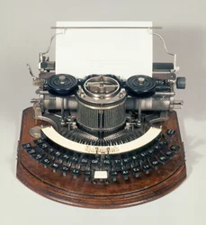 Máquina de escrever Hammond, com o teclado ideal, c.1895