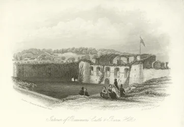 Interior do Castelo de Beaumaris e Baron Villa