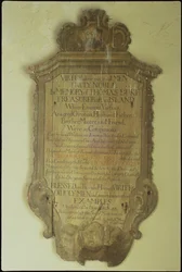 Memorial a Thomas Duke, 1750 (madeira pintada)