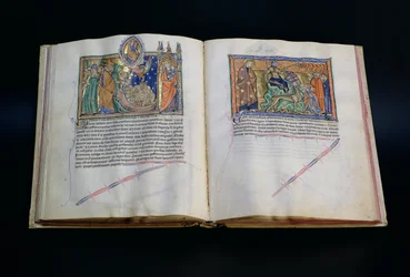 Sra. LA 139-Lisboa fol.37v-38 A besta blasfemando nome de Deus, e as pessoas adorando a 3ª e 2ª bestas, do Apocalipse Gulbenkian, c.1265-70