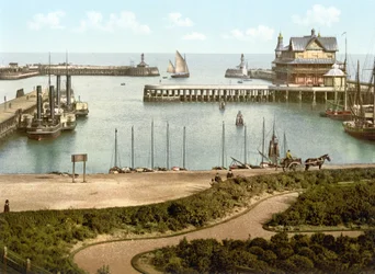 O porto, Lowestoft (foto colorida à mão)