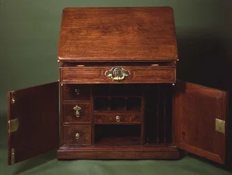 Mesa de escrita, finais do século XVIII (mahogony)