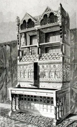 Escrita de mesa e caixa de livro na exposição de arquitectura, executada pelo Sr. James Forsyth, a partir do desenho do Sr. R. Norman Shaw