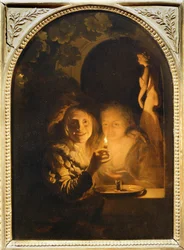 Casal iluminado por uma vela ...