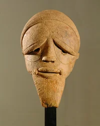 Cabeça de homem, escultura de Sokoto, Nigéria (terracota)
