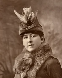 Amy Roselle, atriz britânica, 1887