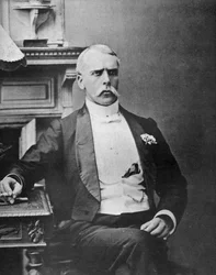 ES Willard, ator britânico, como Jim the Penman, 1887