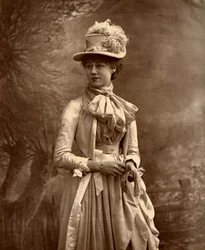 Violet Vanbrugh, atriz britânica, 1887.