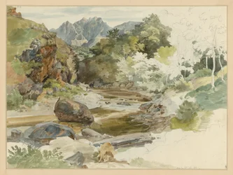 Vale fluvial arborizado e rochoso perto de Massa