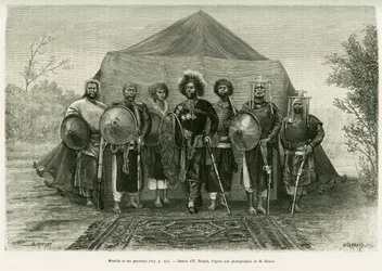 Retrato do Príncipe Menelik II da Etiópia (1844-1913), cercado por seus generais. Gravura de Ronjat, depois de uma fotografia, para ilustrar a história Voyage au Choa (Abyssinie meridionale)